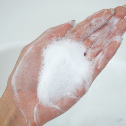 Матуюча пінка для глибокого очищення з білою глиною Heimish All Clean White Clay Foam фото 4