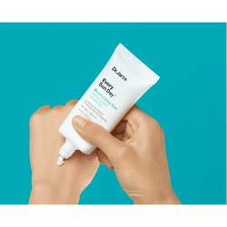 Легкий зволожувальний сонцезахисний крем Dr.Jart+ Every Day Moisturizing Sun фото 3