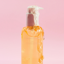Гелевий тонік з екстрактом ромашки і комплексом вітамінів Hyggee Relief Chamomile Gel Toner фото 3