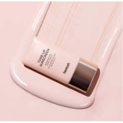 Солнцезащитный крем с тонирующим эффектом розового цвета HEIMISH Bulgarian Rose Tone-up Sunscreen фото 2