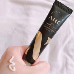 Інноваційний антивіковий крем для повік з ефектом ліфтингу AHC Ten Revolution Real Eye Cream For Face фото 3
