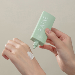 Легкий сонцезахисний крем з зеленим комплексом SPF50+ PA++++ KAINE Green Fit Pro Sun фото 2
