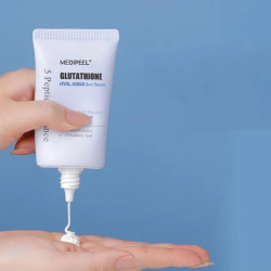 Зволожувальна сонцезахисна сироватка з глутатіоном Medipeel Glutathione Hyal Aqua Sun Serum SPF50+ PA++++ фото 3