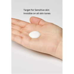 Легкий увлажняющий солнцезащитный крем COSRX Ultra Light Invisible Sunscreen фото 3