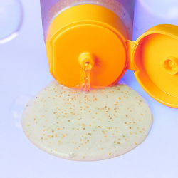 Освітлювальна, зволожувальна пінка для вмивання Neogen Dermalogy Double Vita Capsule Cleansing Foam фото 3