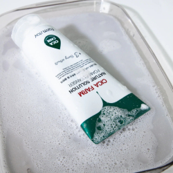 Пенка для умывания с центеллой FarmStay Cica Farm Nature Solution Cleansing Foam фото 3