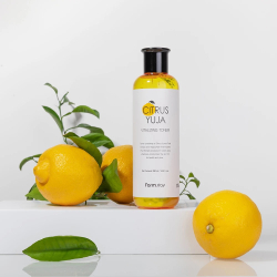 Тонер з екстрактом юдзу FarmStay Citrus Yuja Vitalizing Toner фото 3