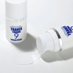 Есенція для обличчя проти пігментних плям Medipeel Tranex Toning 9 Essence фото 3