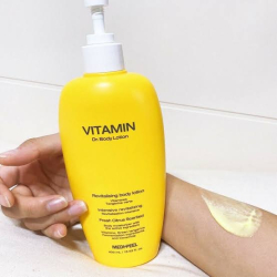 Вітамінний лосьйон для тіла Medipeel Vitamin Body Lotion фото 2