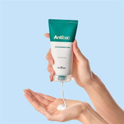 Пенка для умывания антибактериальная Dr.Oracle Antibac Premium Acne Cleansing Foam фото 3