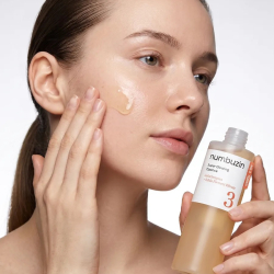 Тонер-есенція для сяяння шкіри Numbuzin No.3 Super Glowing Essence Toner фото 3
