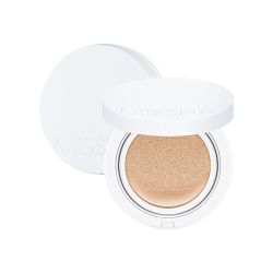 Тональний крем-кушон зволожуючий Missha Magic Cushion Moist Up SPF50 +/PA +++