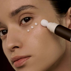 Багатофункціональний крем для очей SKIN1004 Madagascar Centella Probio-Cica Bakuchiol Eye Cream фото 3