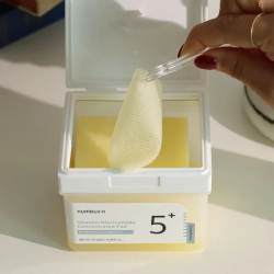 Тонер-педи для обличчя з вітамінами Numbuzin No.5+ Vitamin-Niacinamide Concentrated Pad фото 3
